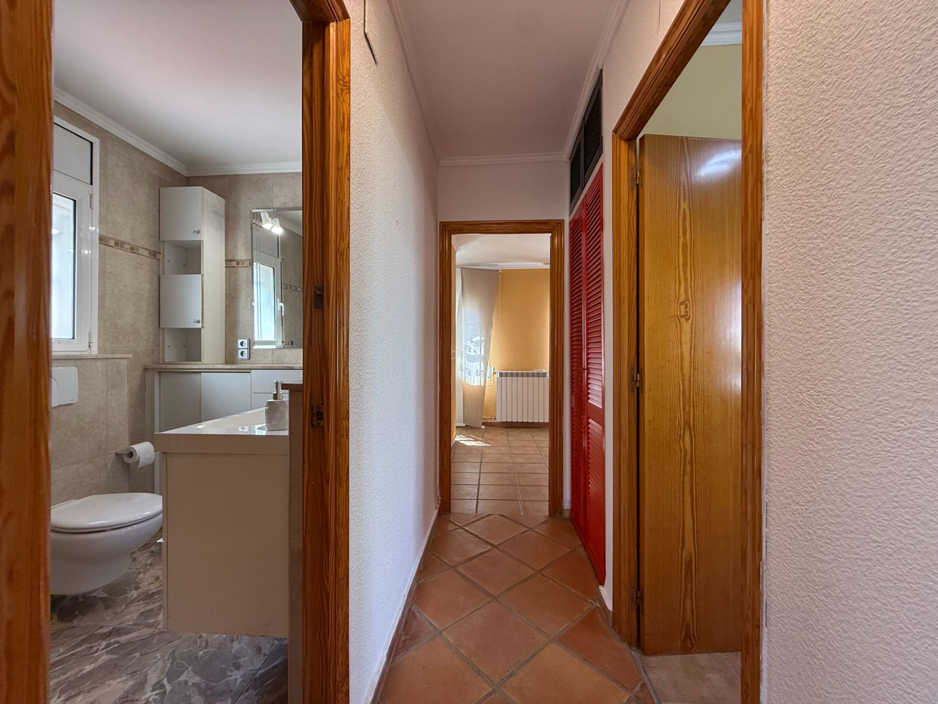 Chalet Independiente con Dos Viviendas - Oportunidad de Inversión en Zona de Playa - Image 21